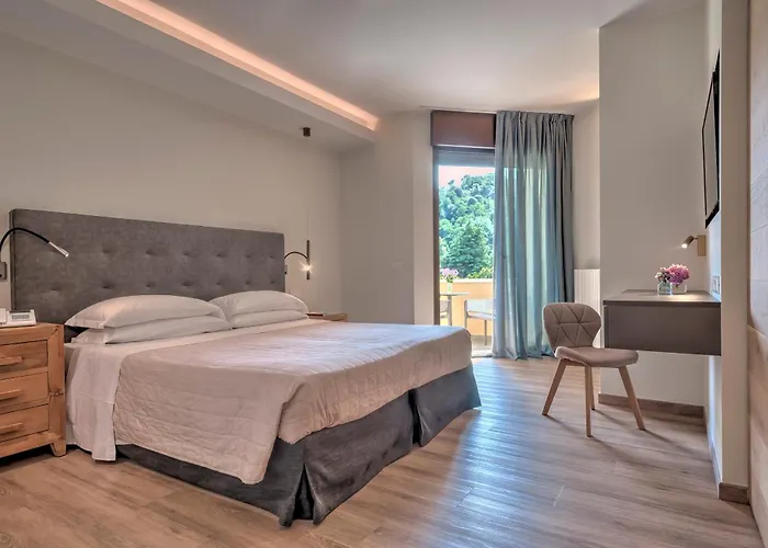 Hotel Petrarca Terme 4*