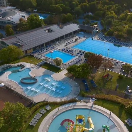 Petrarca Terme Szálloda 4*