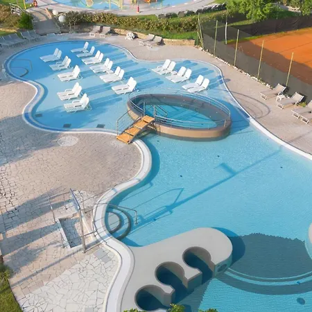 佩特阿卡温泉酒店 酒店