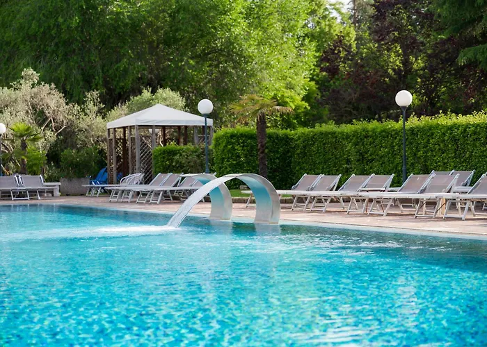 Petrarca Terme 4* מונטגרוטו טרמה