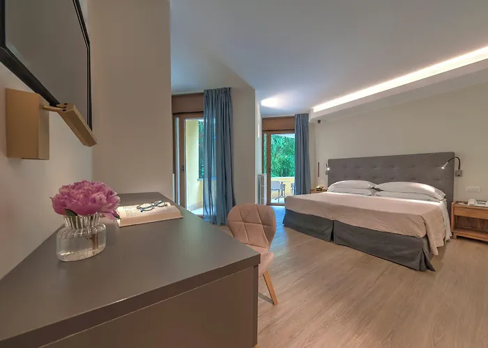 Petrarca Terme Отель Монтегротто-Терме